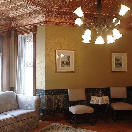 Готель Nauvoo Grand Bed & Breakfast Екстер'єр фото